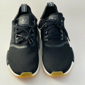 Under Armour Men's Black Lace Up Running Sneaker